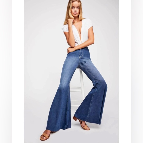 Free People We The Free Just Float On Flare Jeans Jericho Blue - Picture 1 of 11